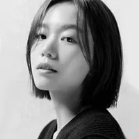 영화배우인 이설의 대표 이미지