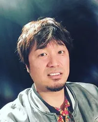 영화배우인 오쿠자키 토시의 대표 이미지