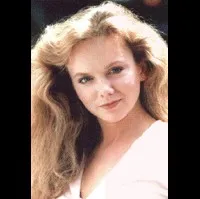 배우인 린다 펄의 대표 이미지