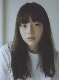 패션모델, 영화배우인 모토라 세리나의 대표 이미지