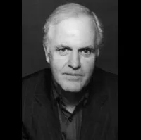 배우인 제임스 핸디의 대표 이미지