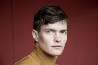 영화배우인 요하네스 홀로파이넨의 대표 이미지