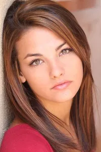 영화배우인 케일라 컴튼의 대표 이미지