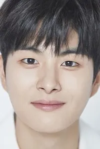 탤런트인 정건주의 대표 이미지