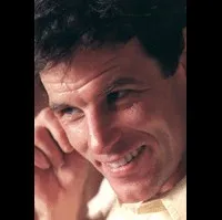 배우, 캐스팅인 브래드 데이비스의 대표 이미지