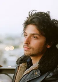 영화배우인 제이컵 러브의 대표 이미지