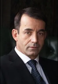 영화배우인 드미트리 페프초프의 대표 이미지