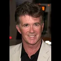 배우인 알란 티케의 대표 이미지