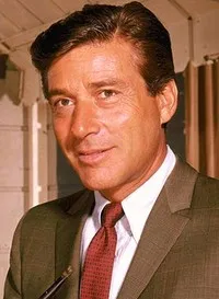 영화배우인 에프렘 짐발리스트 주니어의 대표 이미지