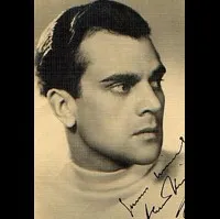 배우인 에스몬드 나이트의 대표 이미지