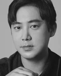 영화배우인 강태우의 대표 이미지