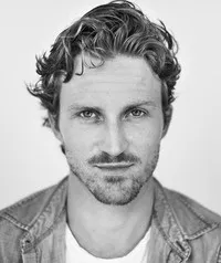 영화배우인 레오나르도 살레르니의 대표 이미지