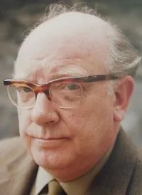 배우인 아서 로위의 대표 이미지