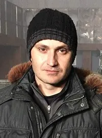 영화배우인 아크텐 세이타블라예프의 대표 이미지