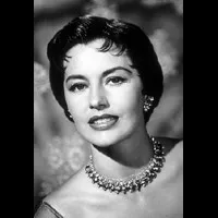 배우인 시드 채리스의 대표 이미지