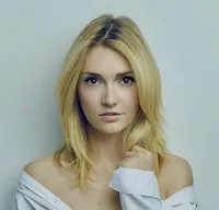 영화배우인 캐서린 코코란의 대표 이미지