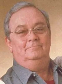 영화배우인 에디 존스의 대표 이미지