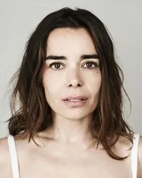 영화배우인 엘로디 부셰즈의 대표 이미지