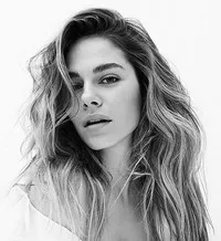 영화배우인 마리피에 모랭의 대표 이미지