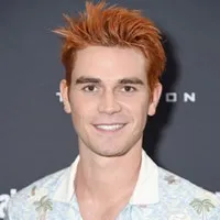 탤런트, 영화배우인 K.J 아파의 대표 이미지