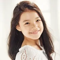 영화배우인 김아송의 대표 이미지
