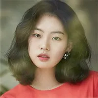 영화배우인 권한솔의 대표 이미지