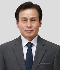 영화배우인 신정섭의 대표 이미지