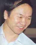 소설가인 유재용의 대표 이미지