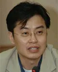 극작가인 유정수의 대표 이미지