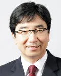 대학교수인 유종일의 대표 이미지