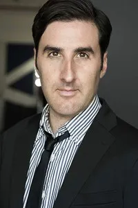 영화배우인 마이클 오스본의 대표 이미지