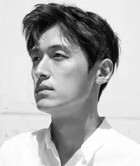 영화배우인 김동혁의 대표 이미지