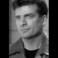 배우인 스테판 셸렌의 대표 이미지