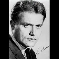 영화배우, 영화감독인 빅 모로우의 대표 이미지