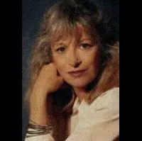 배우인 베아트리체 아제닌의 대표 이미지