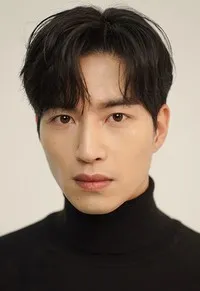 영화배우인 윤하빈의 대표 이미지