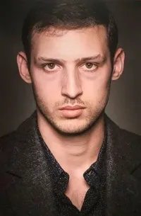 영화배우인 톰 메르시에의 대표 이미지