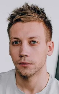 영화배우인 알렉산드르 쿠즈네초프의 대표 이미지