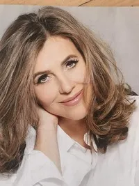 영화배우인 스네자나 보그다노비치의 대표 이미지