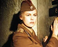 영화배우인 엘레나 콘둘라이넨의 대표 이미지