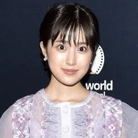 영화배우인 후쿠모토 리코의 대표 이미지