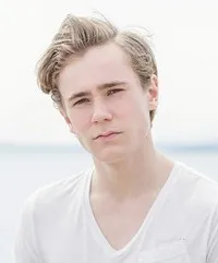 탤런트인 타리예 산뷕 모의 대표 이미지