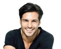 영화배우인 세르칸 차요글루의 대표 이미지