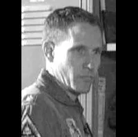 배우인 탐 매튜스의 대표 이미지