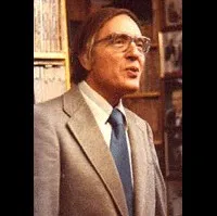 배우인 앙구스 스크림의 대표 이미지