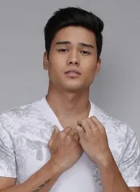 영화배우인 마르코 구마바오의 대표 이미지