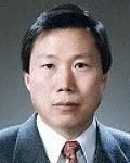 (전직)정무직공무원인 김영룡의 대표 이미지