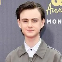 영화배우인 제이든 마텔의 대표 이미지