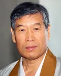 성직자인 이성택의 대표 이미지