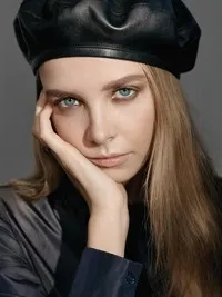 영화배우인 그레타 벨라마시나의 대표 이미지